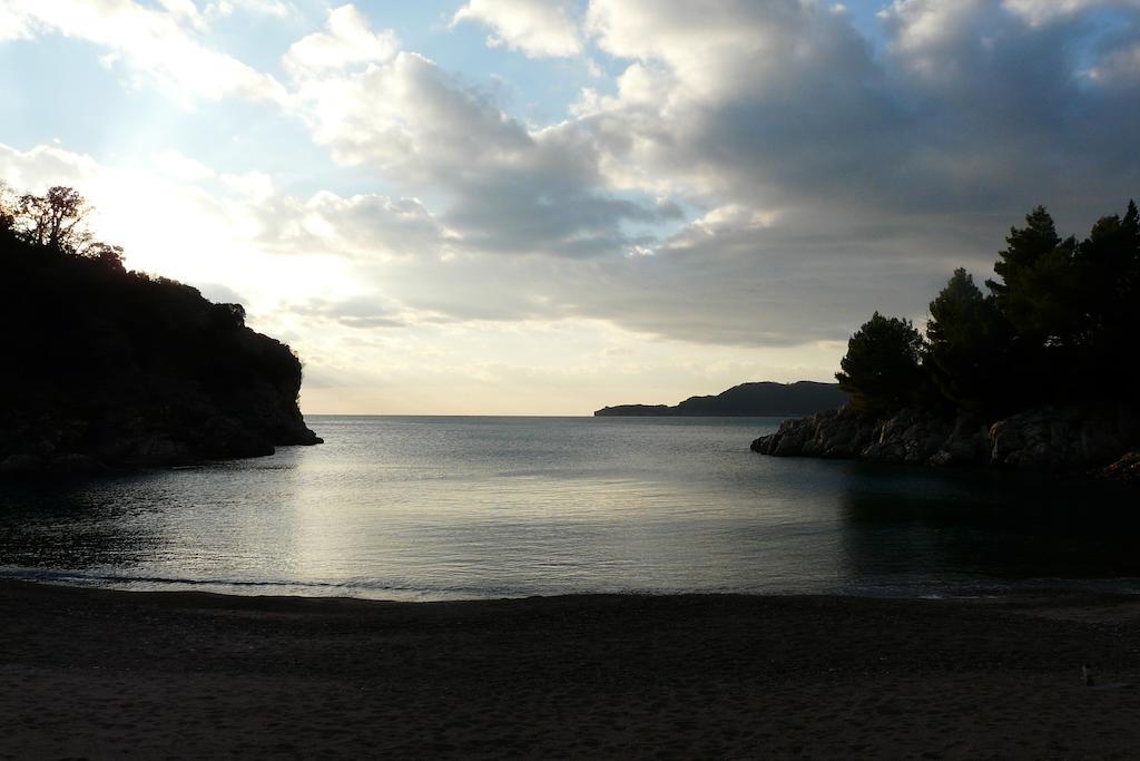 Guest House Zivkovic Ilha Ilha Sveti Stefan Exterior foto