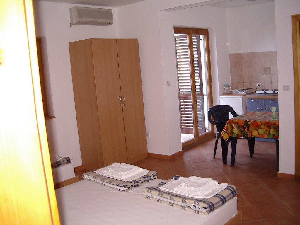 Guest House Zivkovic Ilha Ilha Sveti Stefan Quarto foto
