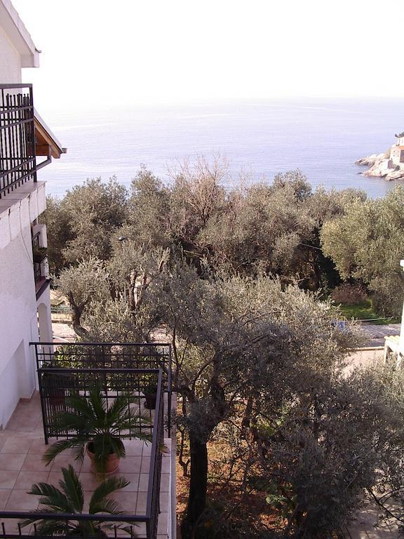 Guest House Zivkovic Ilha Ilha Sveti Stefan Exterior foto